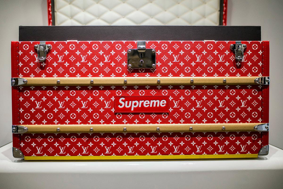 gucci supreme clothing